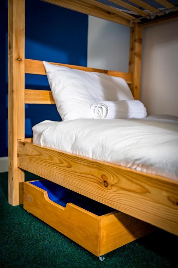 Loch Ness Bunk Inn Drumnadrochit Extérieur photo