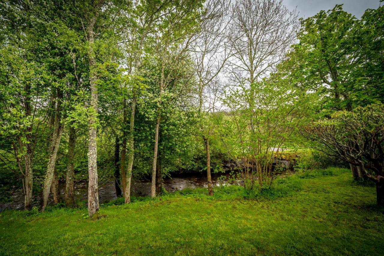 Loch Ness Bunk Inn Drumnadrochit Extérieur photo