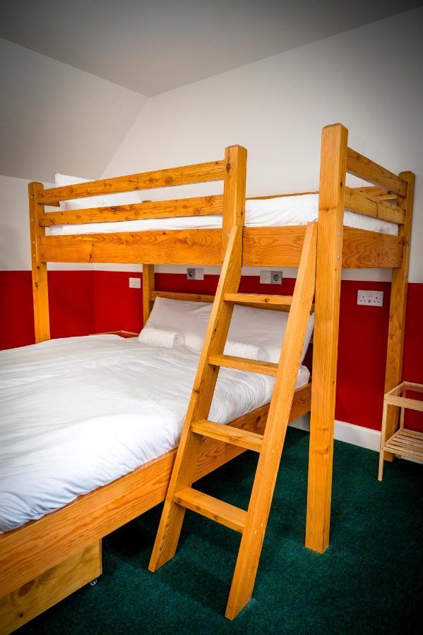 Loch Ness Bunk Inn Drumnadrochit Extérieur photo